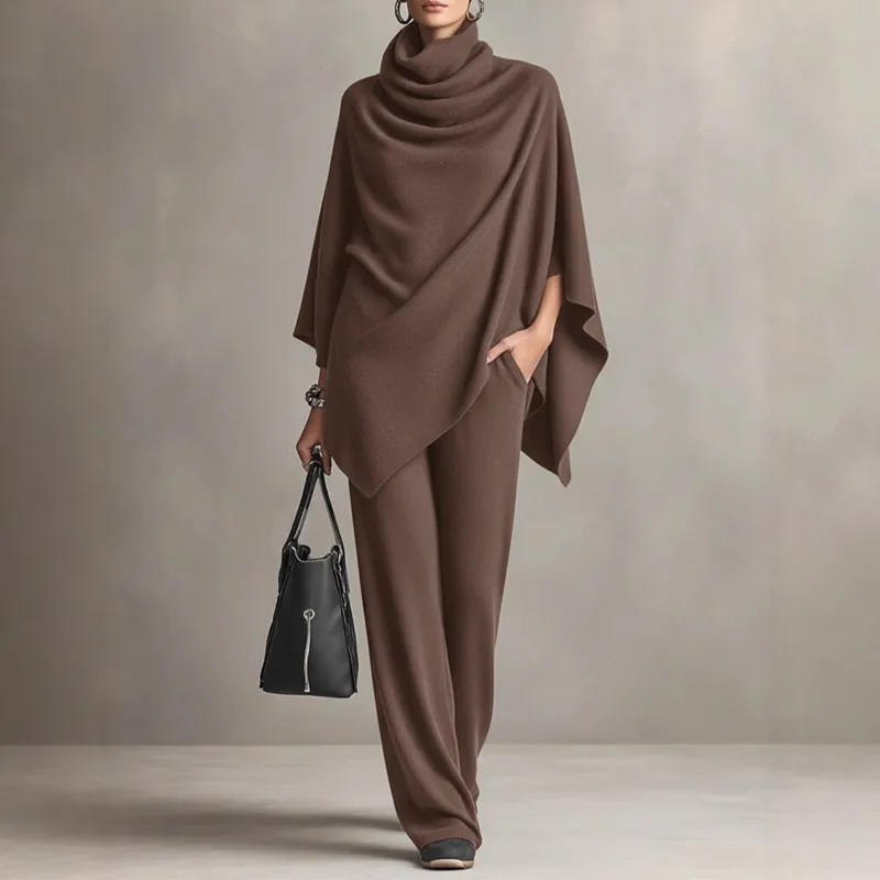 Conjunto fluido con poncho asimétrico