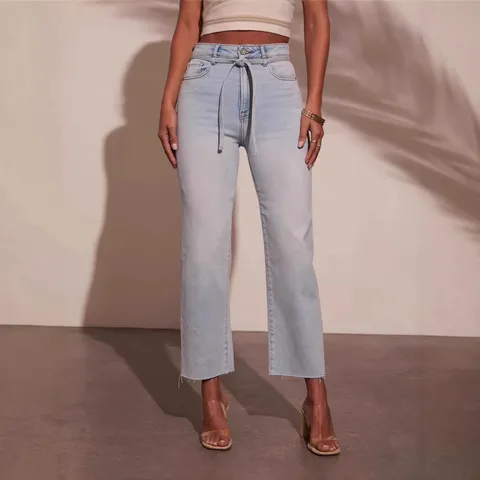 Pantalón vaquero recto azul claro