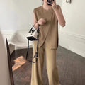 Conjunto fluido de top asimétrico y pantalón ancho
